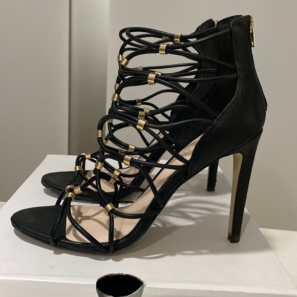 Aldo Size 9 black leather heel - Picture 1 of 6